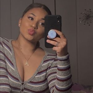 Meet your Posher, Ari